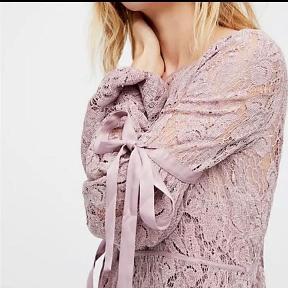 Lavender Crochet Lace Ruffled w/ tie Details and Puff Sleeves - Picture 8 of 10